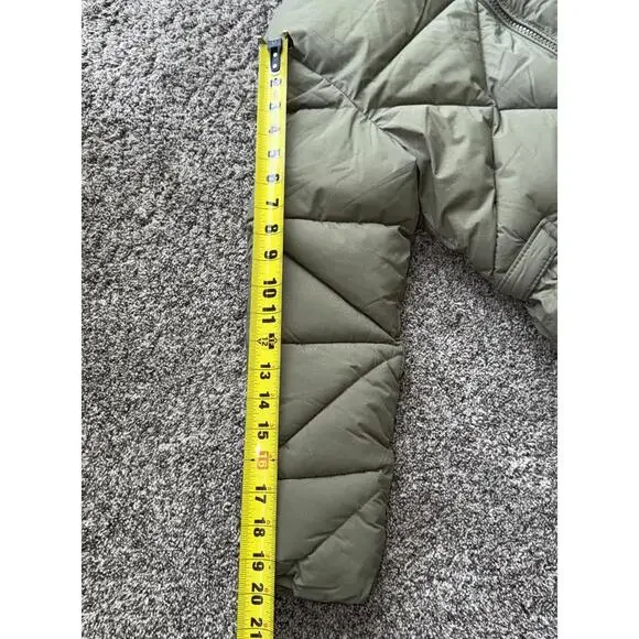 Nicole Miller New York quilted puffer jacket with a gold metallic Hood Sz Small